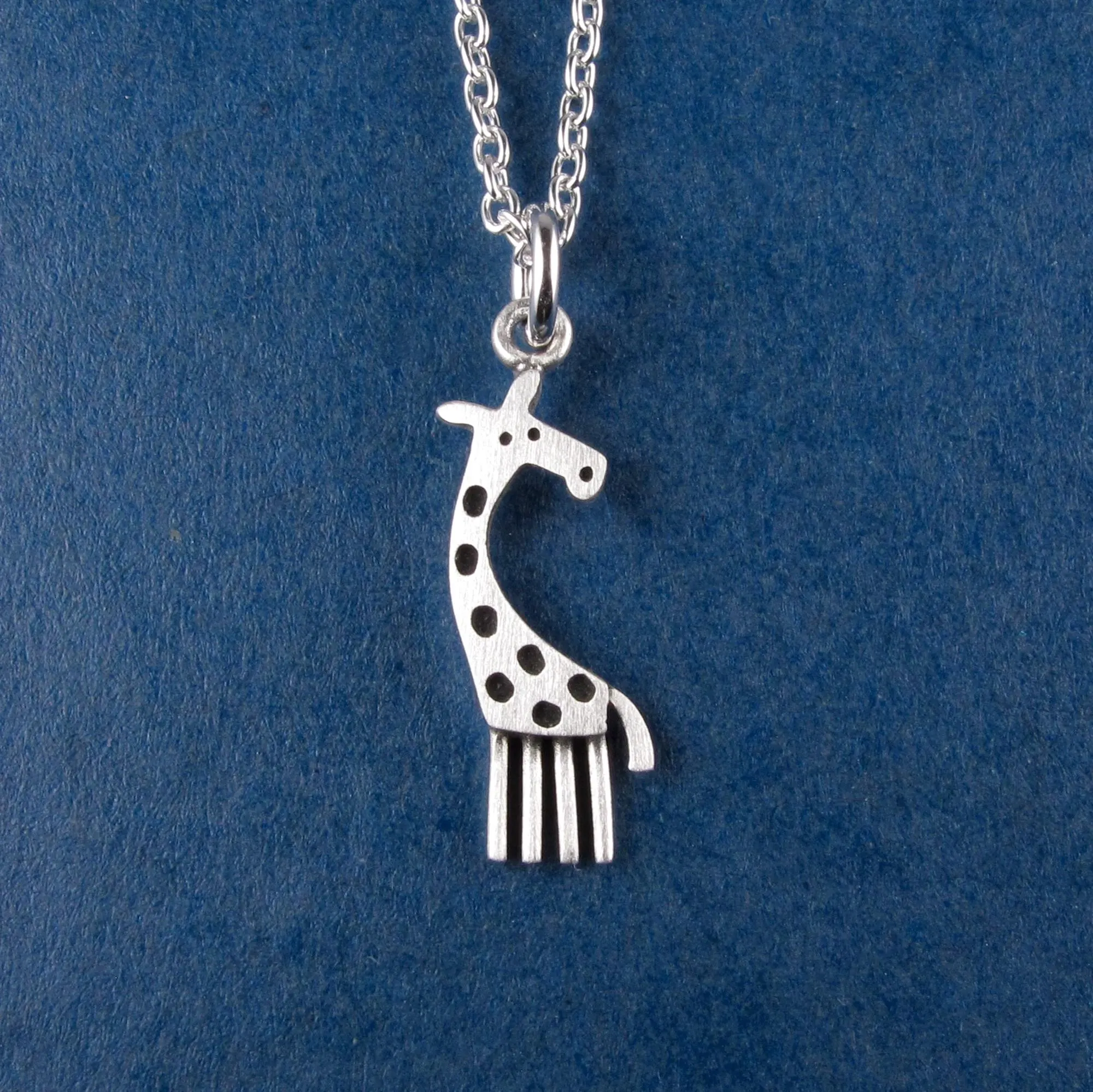 Giraffe Pendant Necklace - Silver Plated